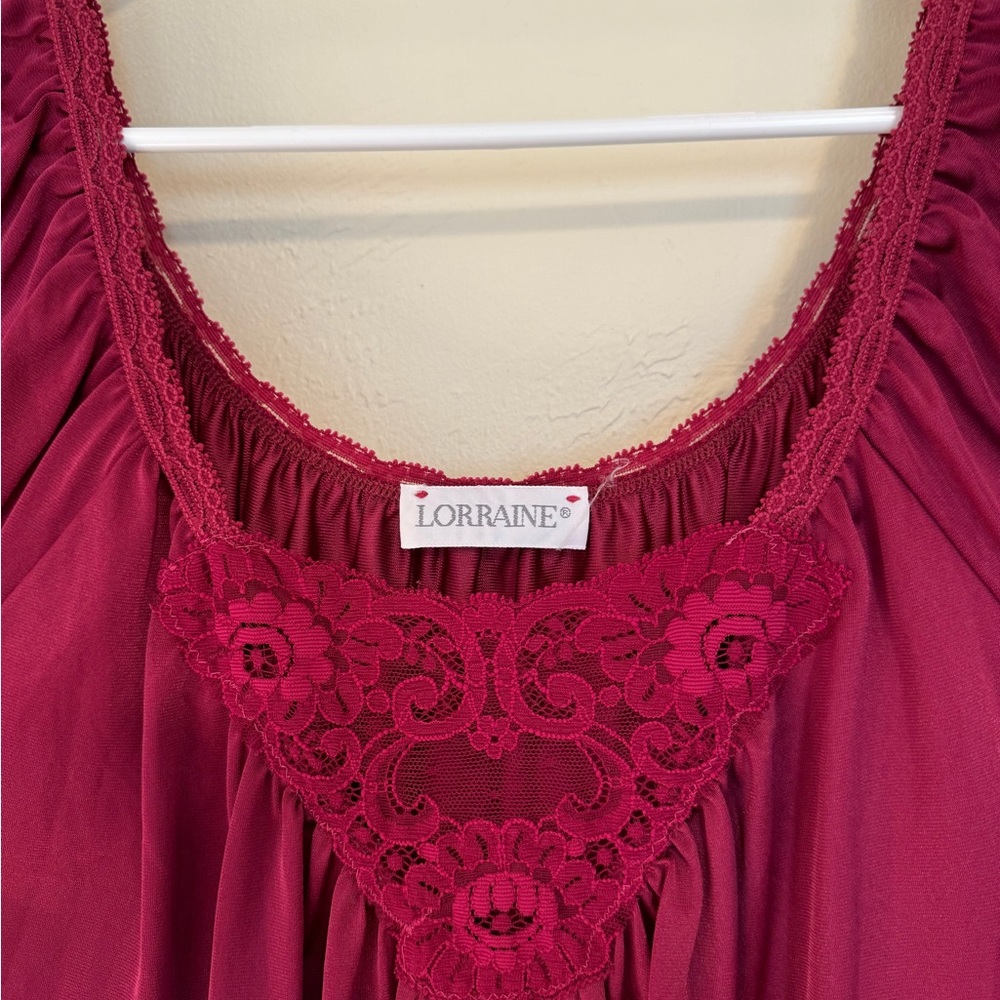 Lorraine Women's Elegant Burgundy Lace Chemise